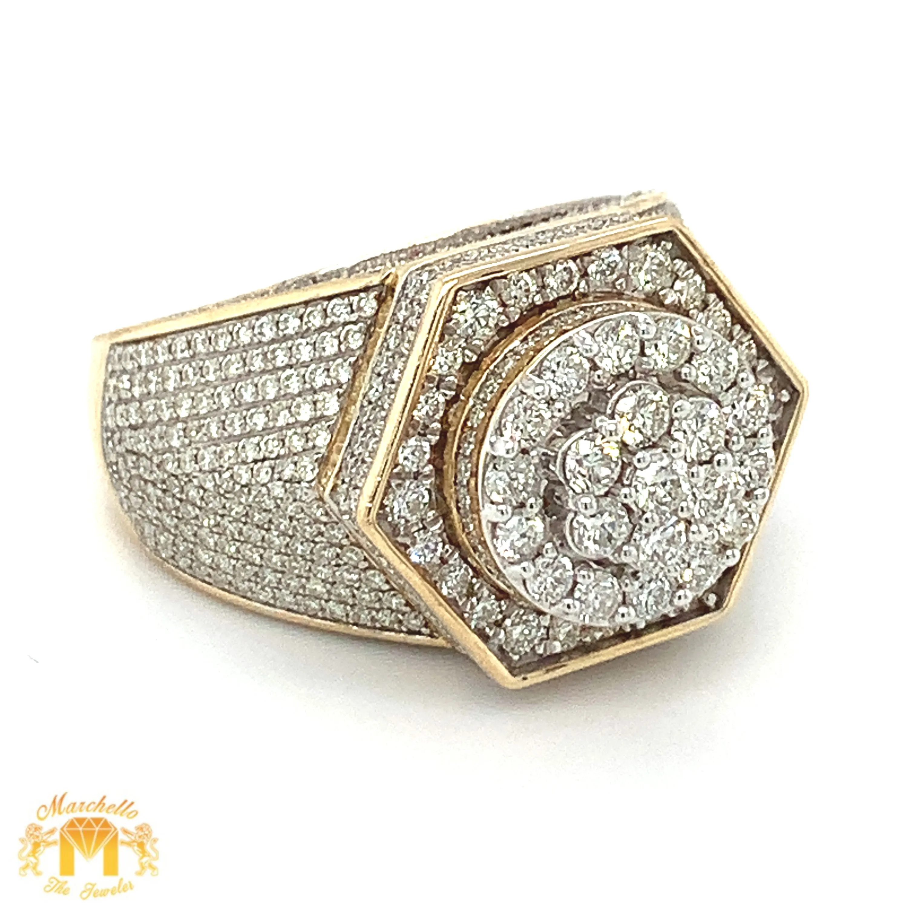 14k Gold Coctail Men`s Diamond Ring with Flower on top Circle shape