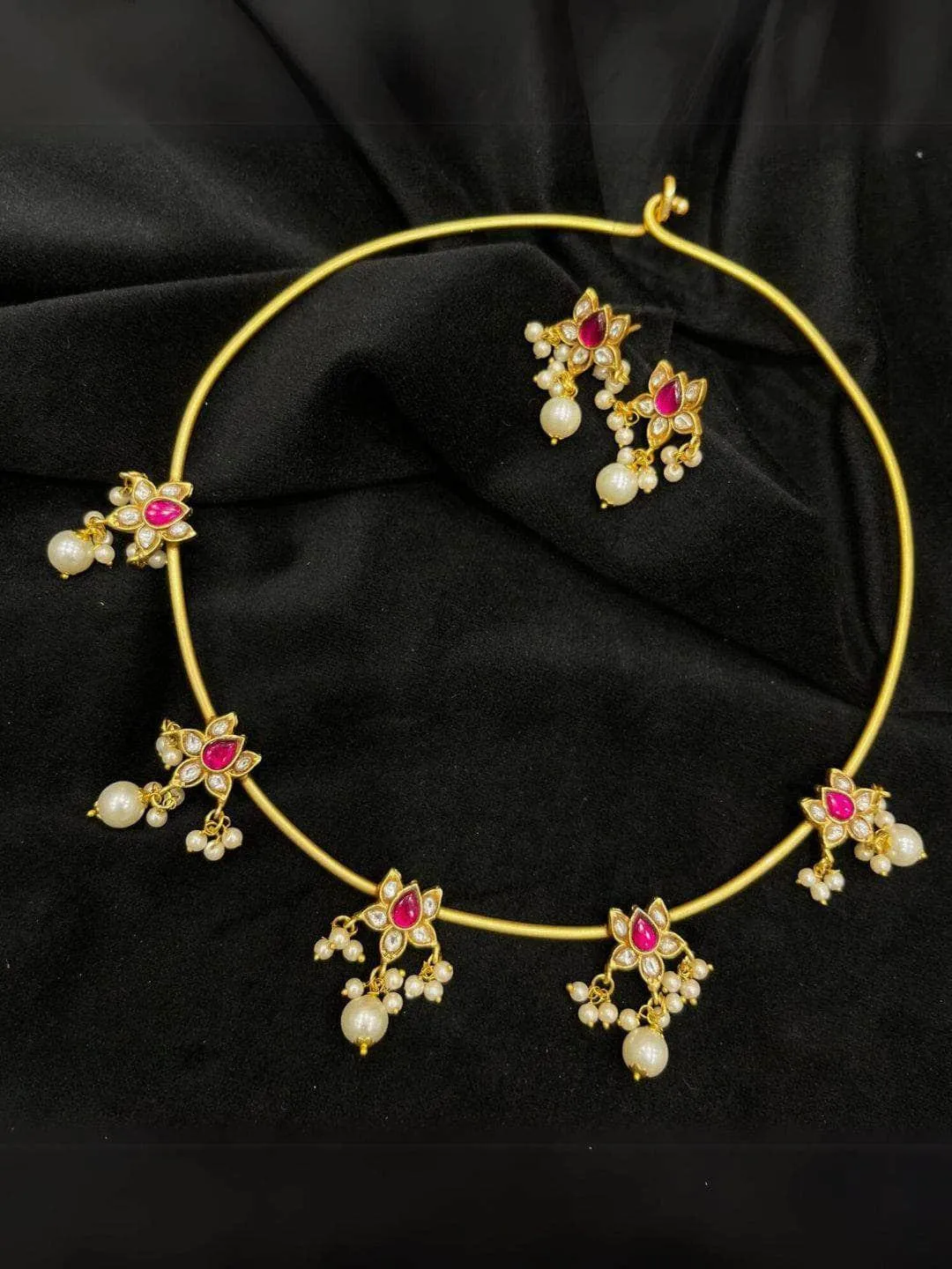 Ad Stone Lotus Hasli Choker