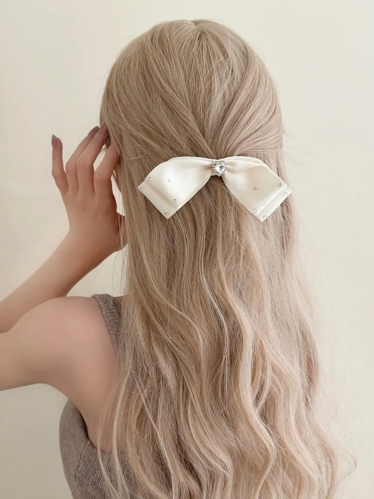 Angelic moment crystal ribbon hairpin