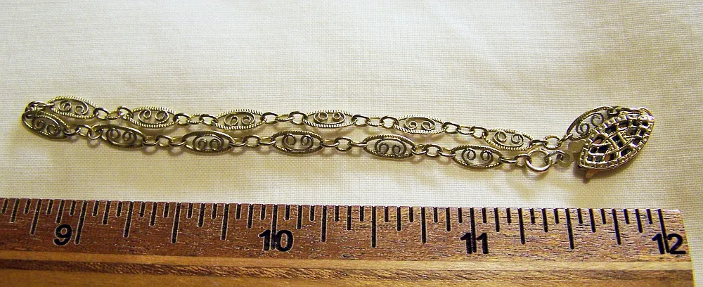 Dainty Gold Filigree Bracelet 7 Inch GF