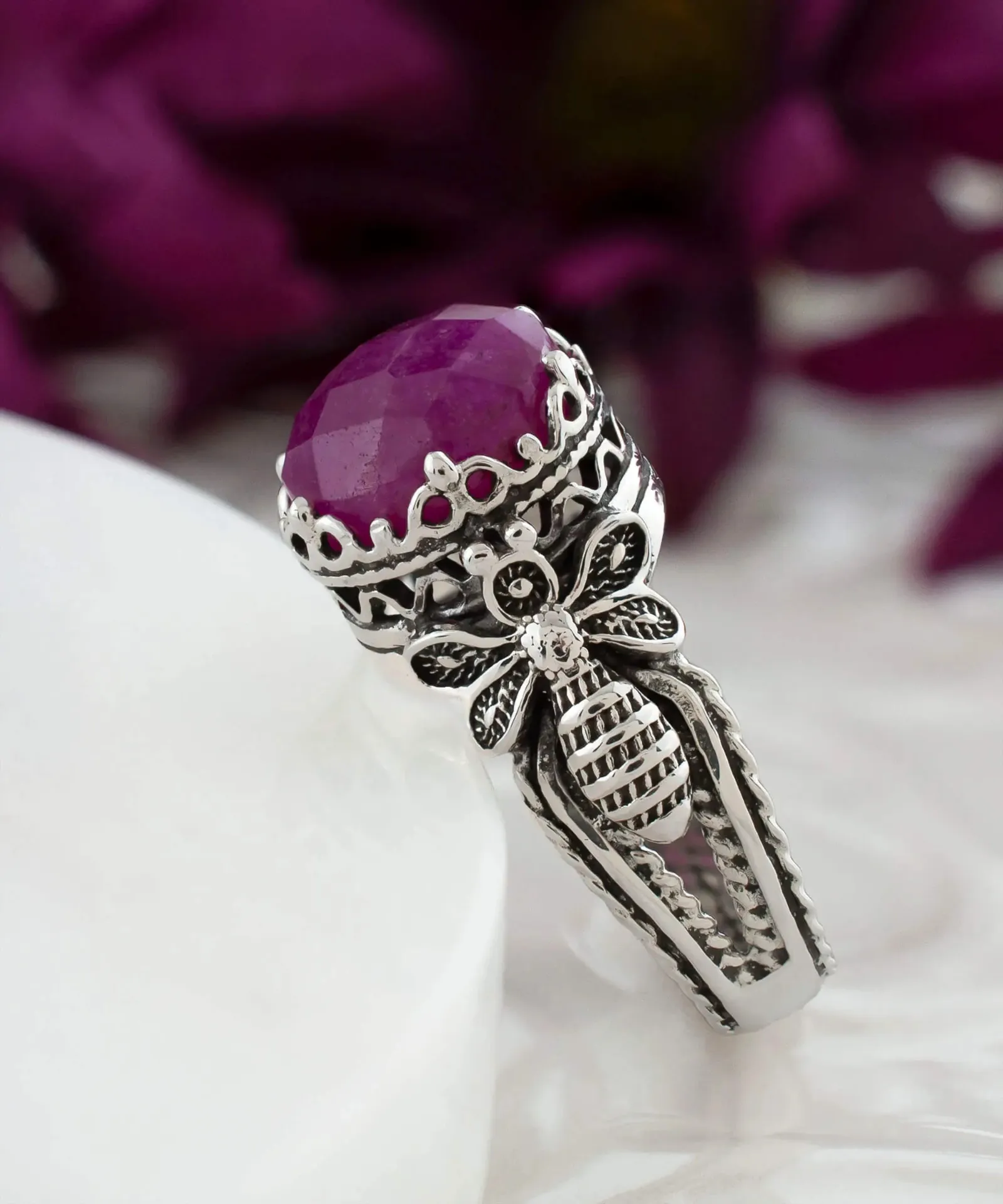 Elegant Ruby Corundum Filigree Art Women's Cocktail Ring - A Gift of Timeless Beauty