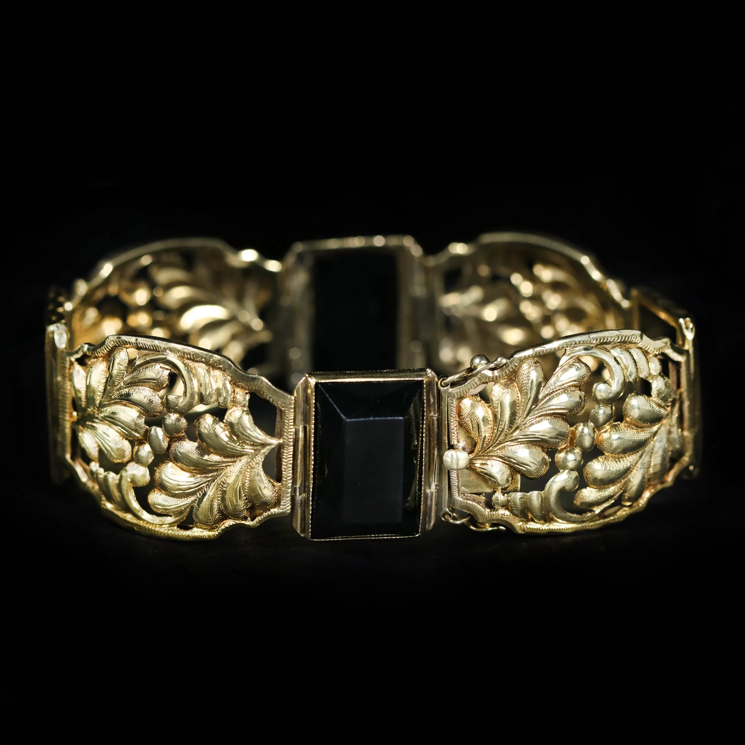 Estate 14k Yellow Gold and Onyx Bracelet