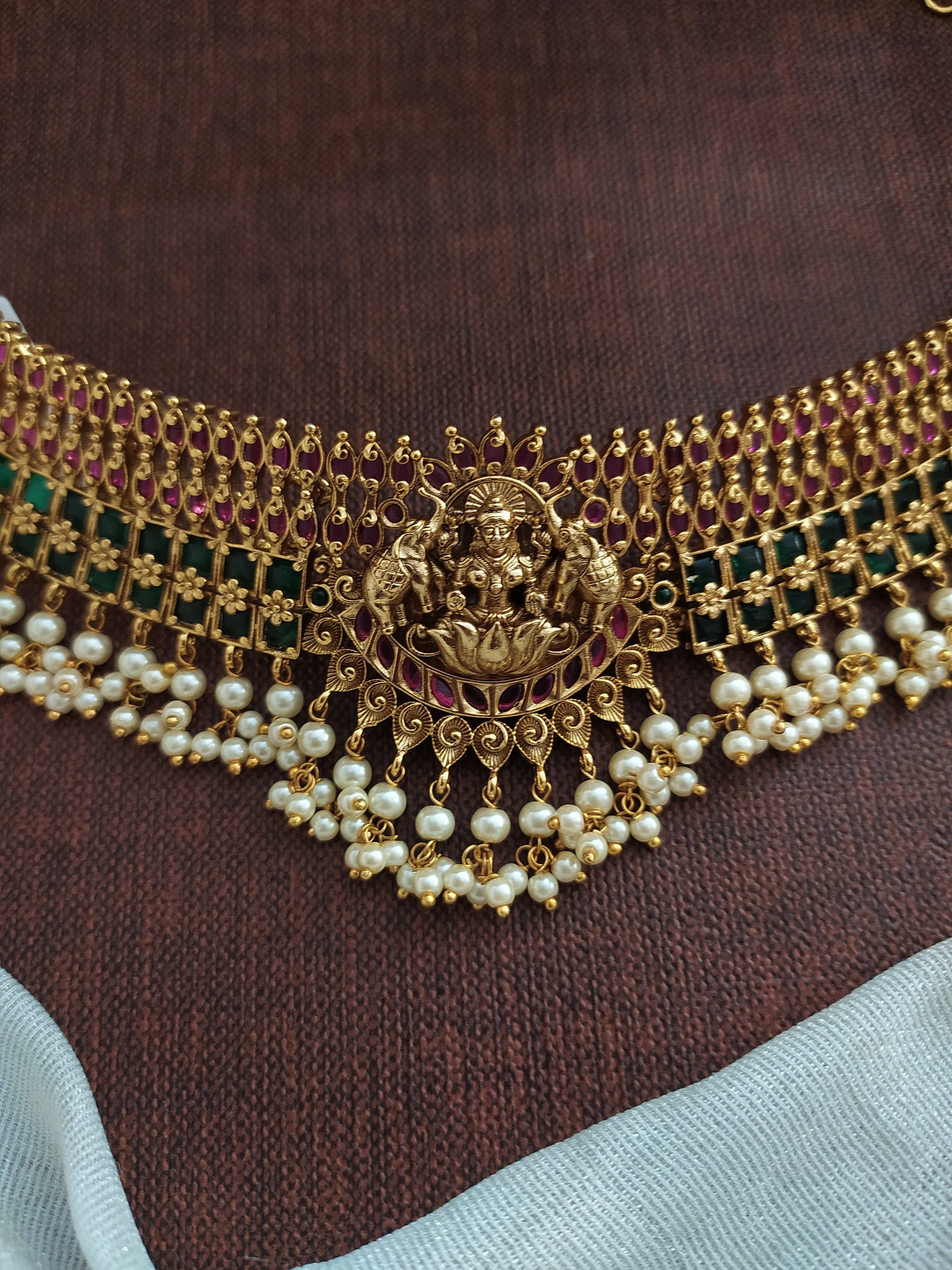 Exquisite Antique Lakshmi Choker Set with Kemp & Green Stones