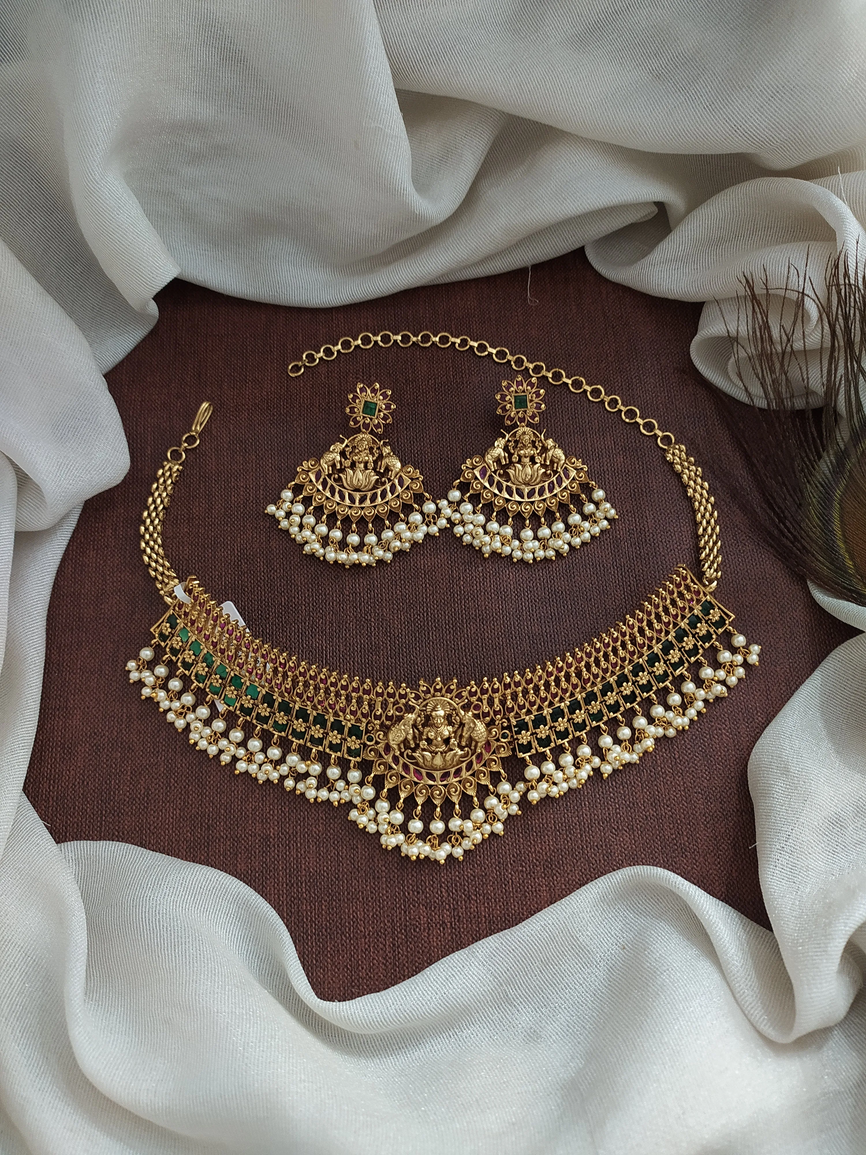 Exquisite Antique Lakshmi Choker Set with Kemp & Green Stones