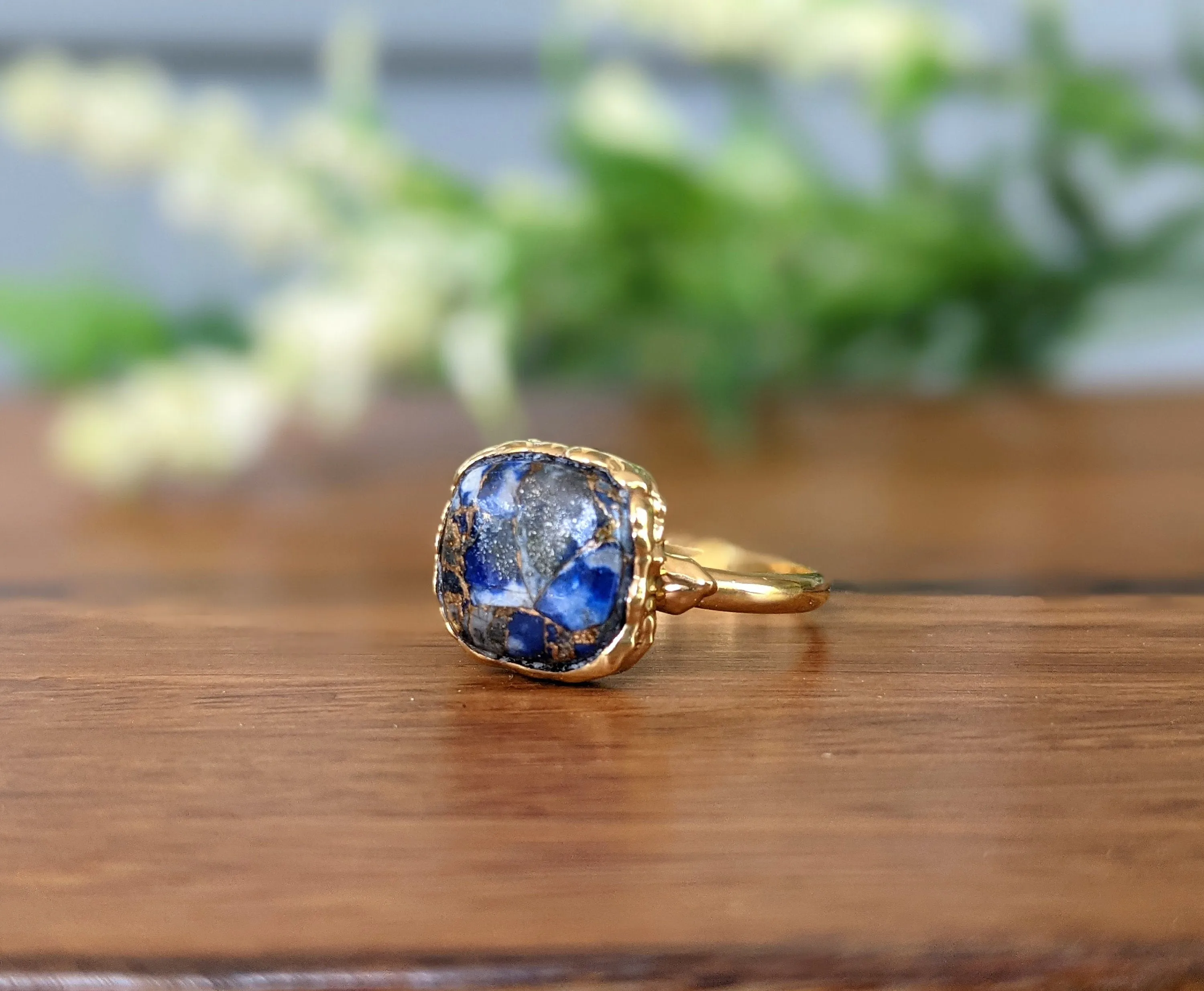 Lapis Lazuli Gold ring