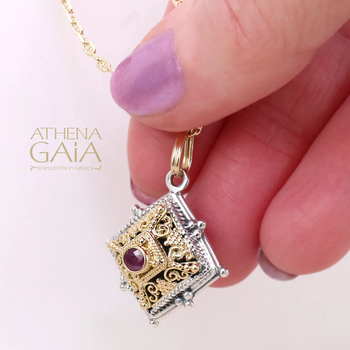 Tetra Vaulted Filigree Charm