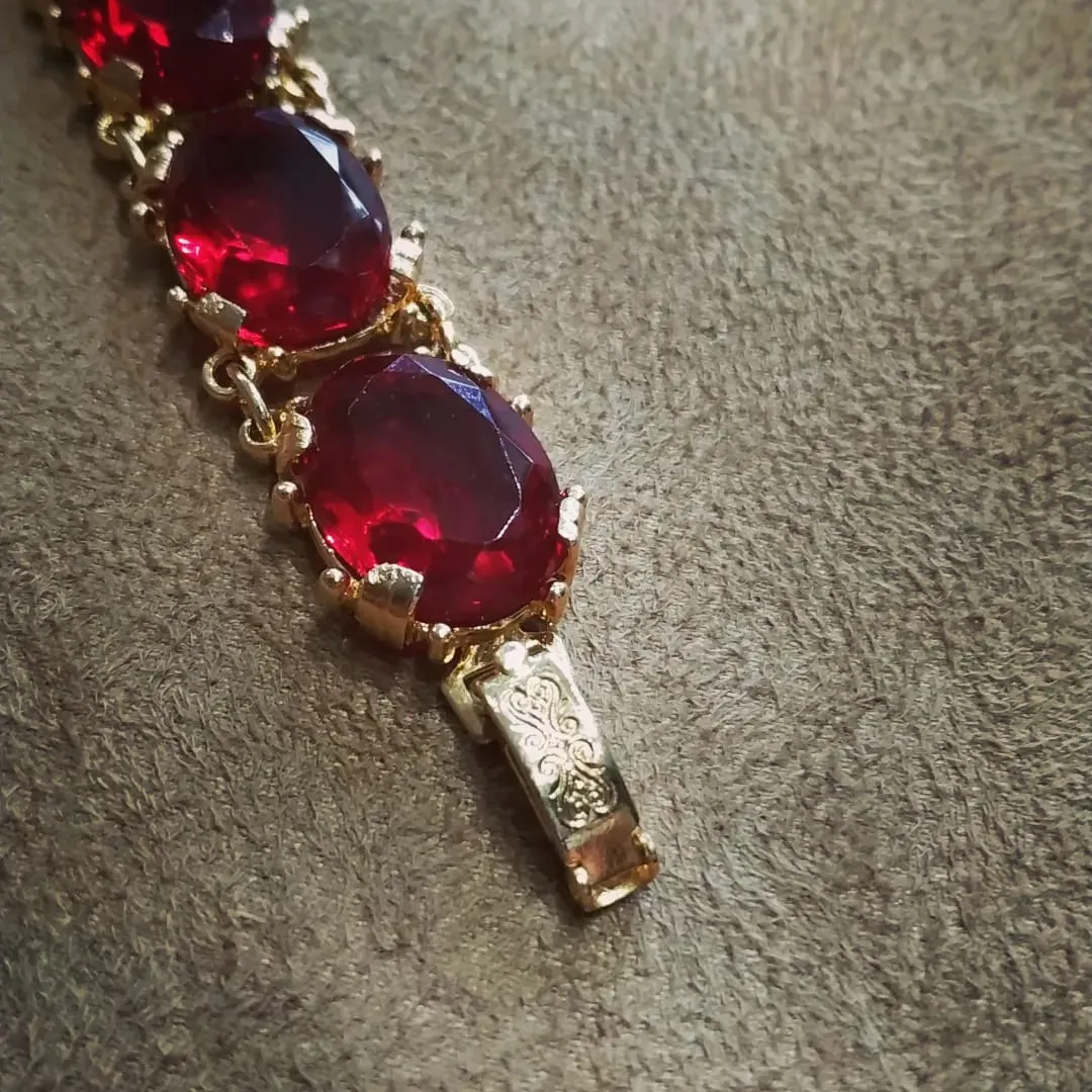 Vintage Red glass Choker Necklace